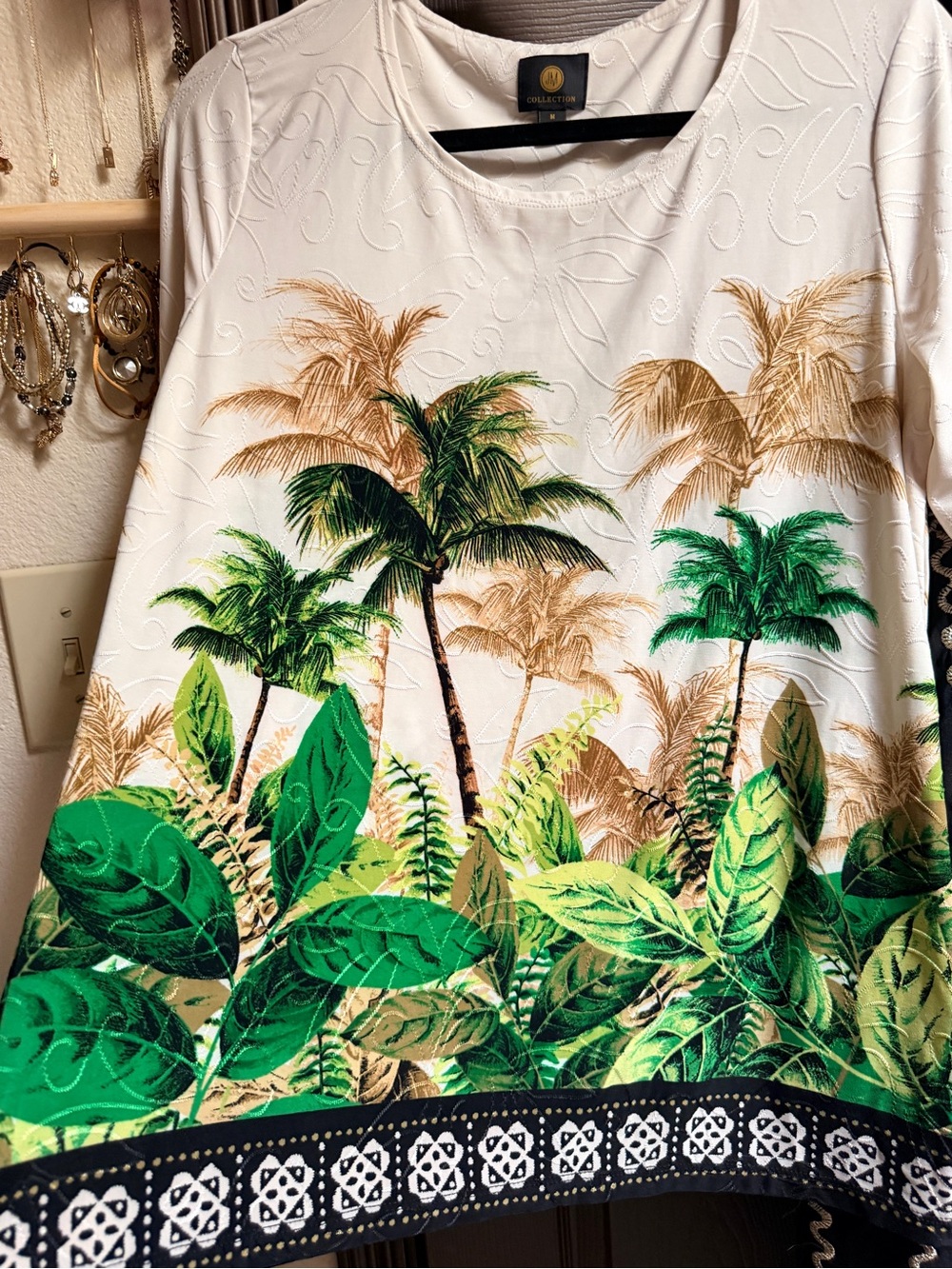 JM Collection Cream Long-Sleeve Tropical Palm Print Tunic - Picture 4 of 5